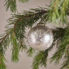 Silver Etched Leaf Bauble - crafted Festive Decoration | XYZ Store