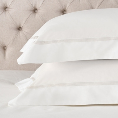 Luxurious Monmouth Oxford Pillowcase in White - Super King Size - image 1