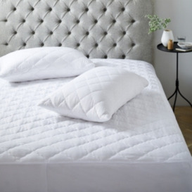 The White Company Ultrasoft Quilted Mattress Protector Sets (Mattress + 1 Protector), No Colour, Size: King