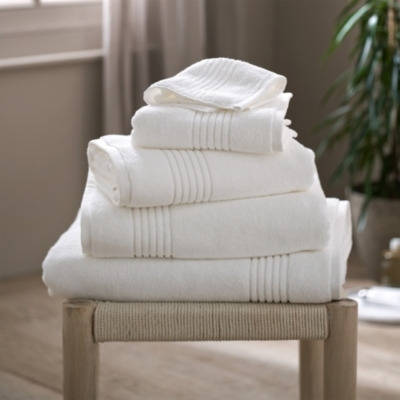 Zero-Twist Hand Towel, White, Hand Towel - image 1