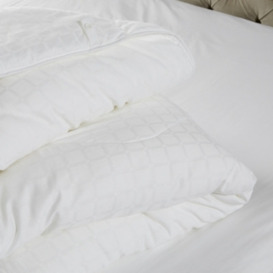 Soft and Breathable Duvet - Hypoallergenic, Luxurious and Comfortable
