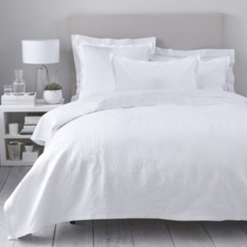 The White Company Vintage Etienne Bedspread, White, Size: Super King