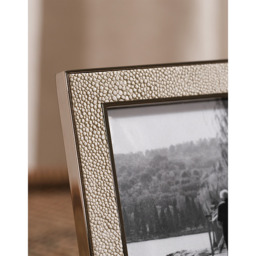 "The White Company ""Classic Textured Frame - 4x6\"", Cream, Size: One Size""" - thumbnail 2