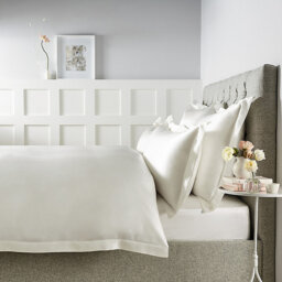 The White Company Audley Pure Silk Duvet Cover