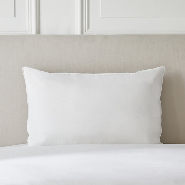 The White Company Ultimate Symons Goose-Down Pillow - Standard