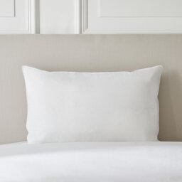 The White Company Ultimate Symons Goose-Down Pillow - Standard