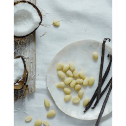 The White Company Seychelles Heart Tealights, No Colour, Size: One Size - thumbnail 2