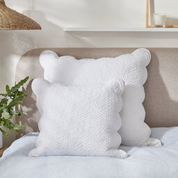 The White Company Milfield Scallop Edge Cushion