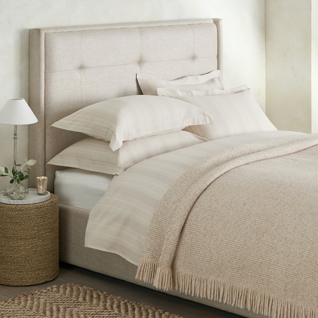 The White Company Lowell Throw