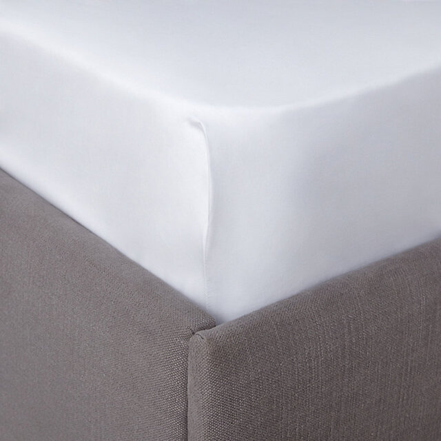 The White Company 300 Thread Count Egyptian Cotton Deep Fitted Sheet - Set of 2
