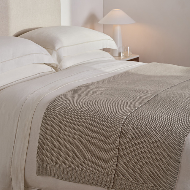 The White Company Hudson Throw