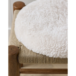 The White Company Curly Sheepskin Seat Pad, Oatmeal, Size: One Size - thumbnail 2