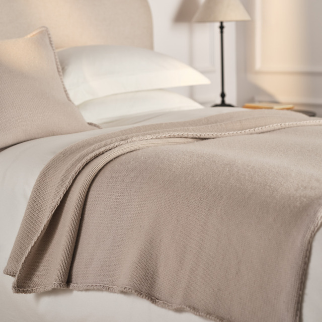 The White Company Hadlow Throw