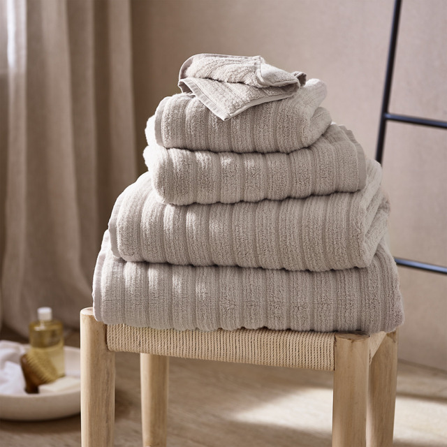The White Company Hydrocotton Towel