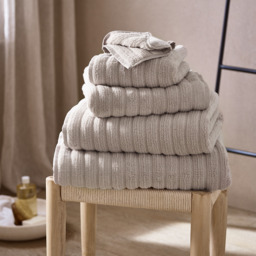 The White Company Hydrocotton Towel
