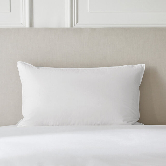 The White Company Pillow - Medium