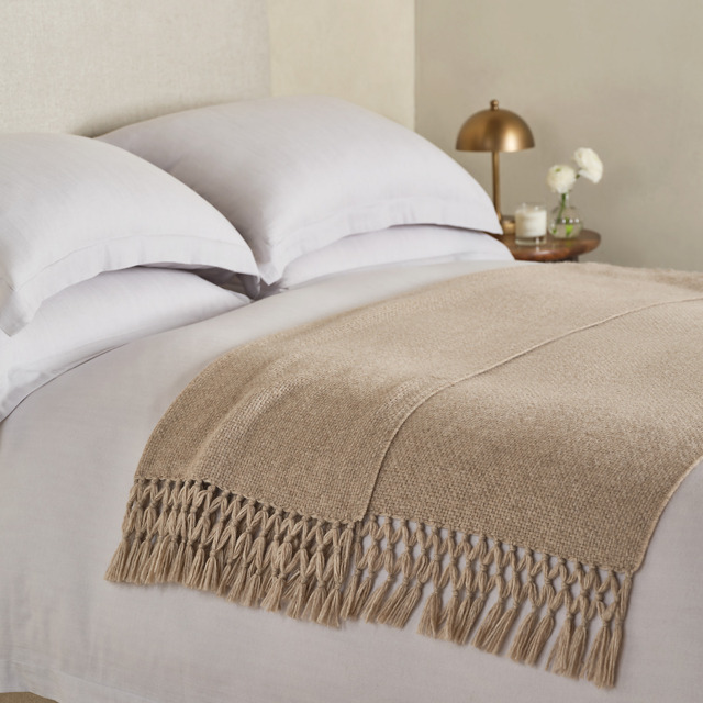 The White Company Sierra Throw
