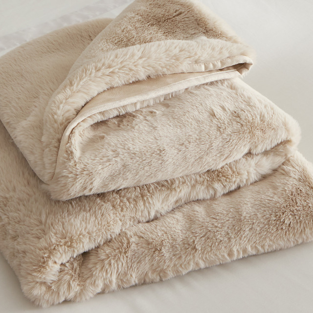 The White Company Faux Fur Heated Blanket