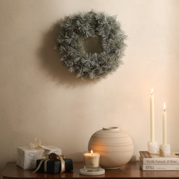 The White Company 35cm Frosted Midi Wreath, Green - thumbnail 1