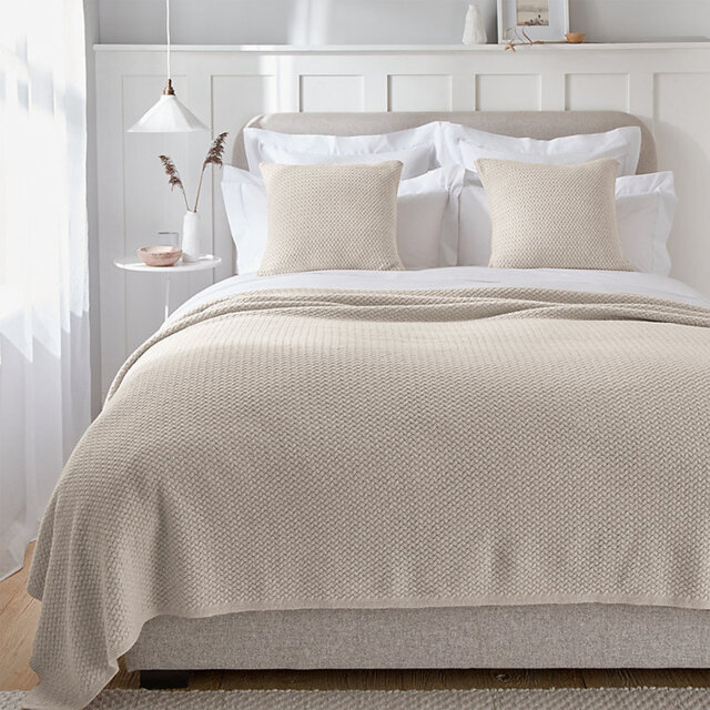 The White Company Manon Throw