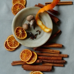 Winter Pillar Candle - Festive Cinnamon, Clove and Orange Scent - thumbnail 2