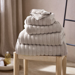 The White Company Hydrocotton Towel