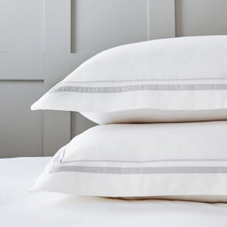 The White Company Cavendish Oxford Pillowcase with Border - Single