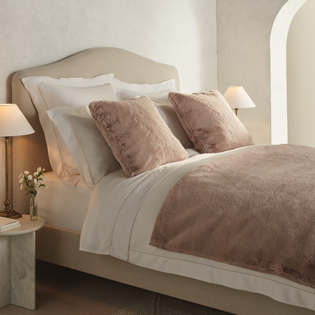 The White Company Super Soft Faux Fur Throw