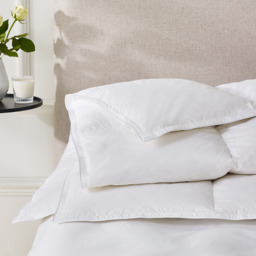 The White Company 4.5 Tog Luxury Pyrenean Goose Down Duvet