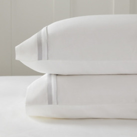 Luxurious Cavendish Classic Pillowcase - Single in White/Silver