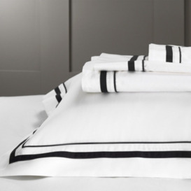 Luxurious Cavendish Flat Sheet in White/Black - Super King Size - thumbnail 2