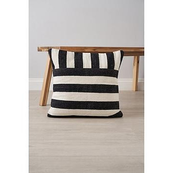 Very Home Tino Indoor/Outdoor Cushion