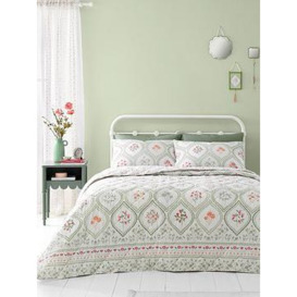 Catherine Lansfield Cameo Floral Bedspread Throw
