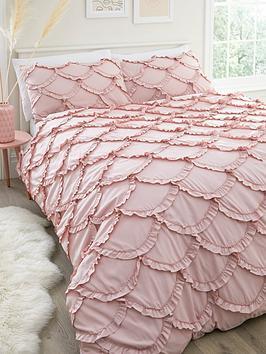 The Very Collection Scallop Edge Duvet Set