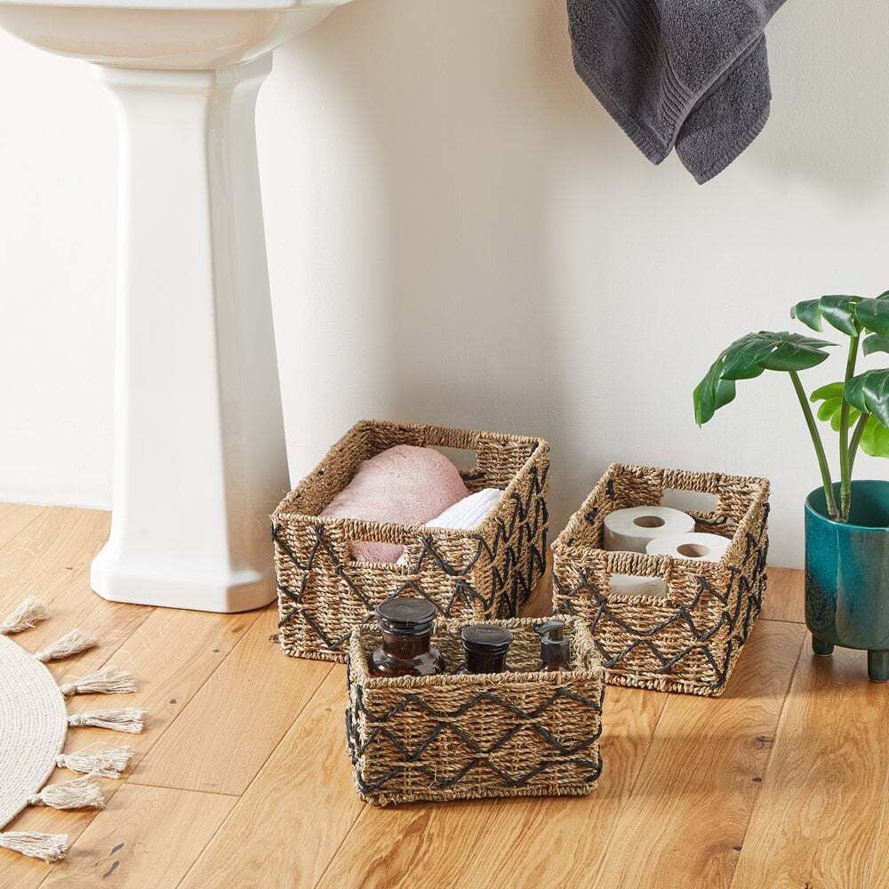 Patterned Set of 3 Seagrass Baskets - image 1