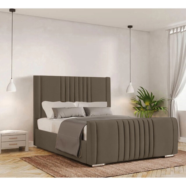 Ganador Upholstered Bed