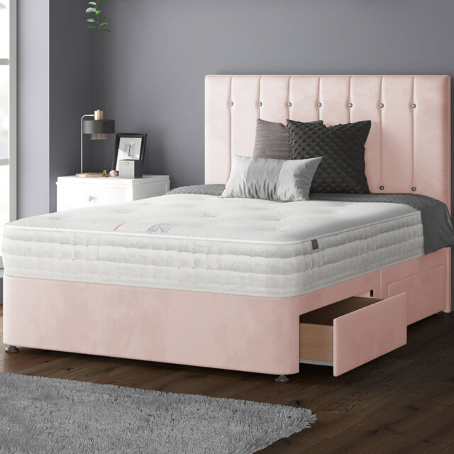 New Fairfield Upholstered Bed