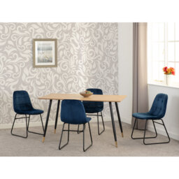 Aathyn 4 - Person Dining Set