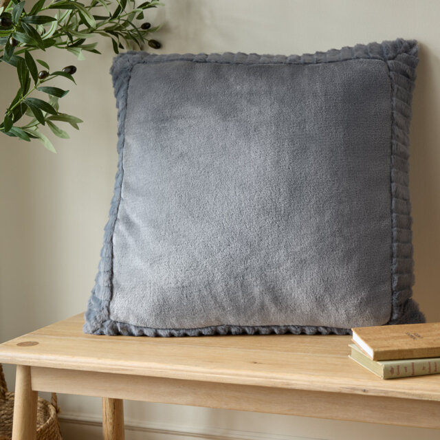 Velvet and Faux Fur 55x55cm Cushion with inner