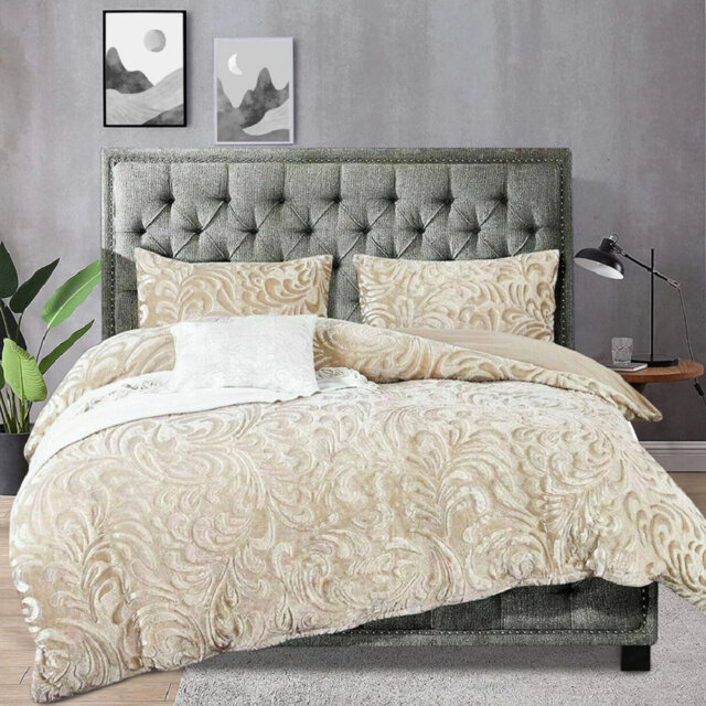 Polyester Floral Duvet Cover with Pillowcases Included