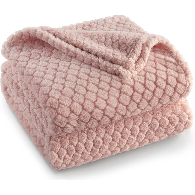 Fleece Throw Blanket For Couch, Super Soft Jacquard Bed Blanket, Lightweight Fuzzy Warm For All Seasons, 127X152 CM, Pink
