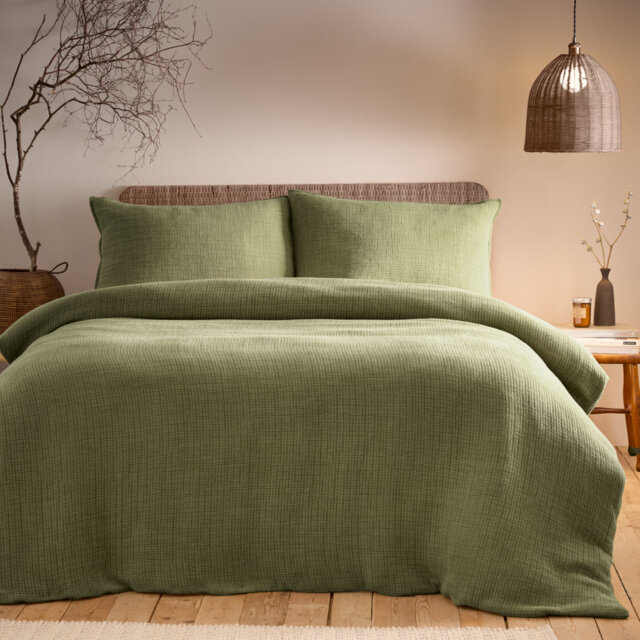 Ribble Cotton Solid Colour Duvet Cover Set with Pillowcases Included