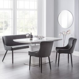 Wynnfield Extendable Dining Set
