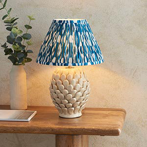 Layered Leaf Table Lamp