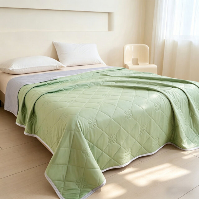 Reversible Cooling Blanket for Summer, Cool Touch Comforter for Camping Mats, Pets ,Quick Drying