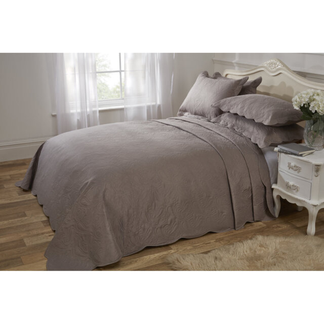 Pesmes Polyester Paisley Bedspread with Pillow Shams