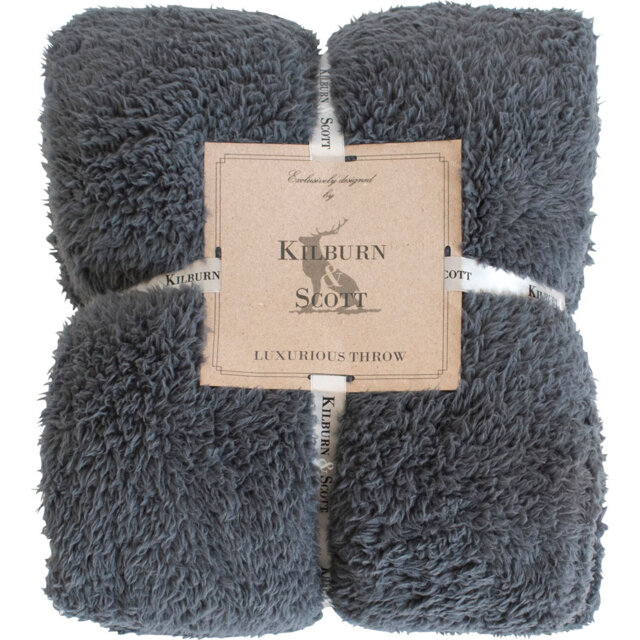 Glaucio Throw Blanket