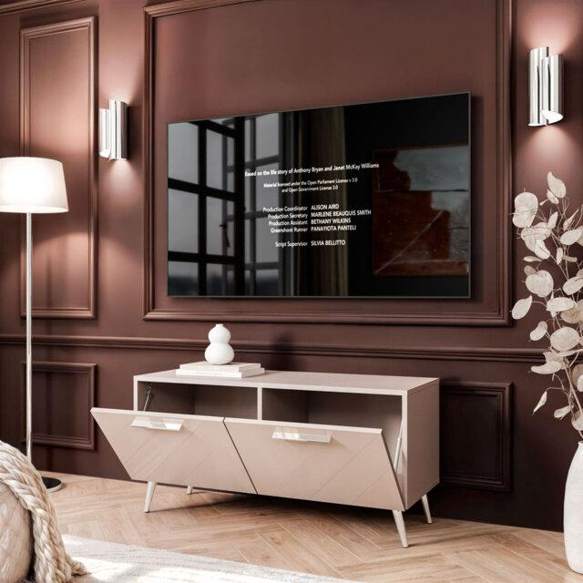 AURA 100 KASHMIR high-gloss TV cabinet on legs
