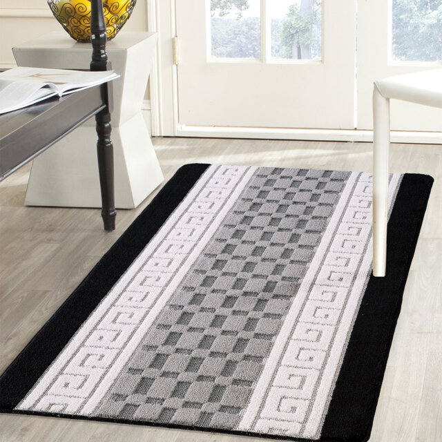 Baldwynn Solid Colour Indoor / Outdoor Area Rug
