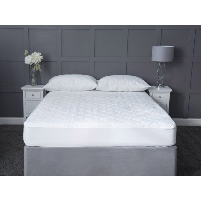 Hotel Collection 100% Cotton Fitted Mattress Protector Case Pack